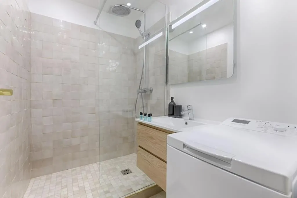 Mykeypers - Design & Cosy Flat 2Br Center Paris - Moulin Rouge Apartment 0*,  France