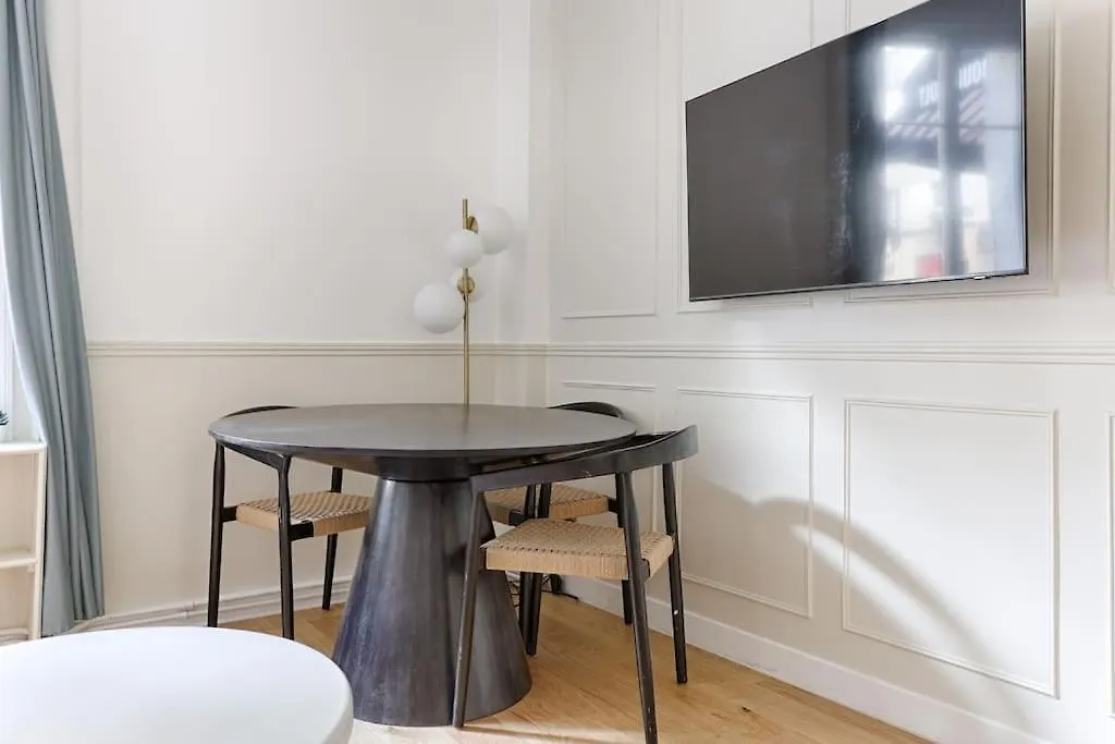 Mykeypers - Design & Cosy Flat 2Br Center Paris - Moulin Rouge Apartment
