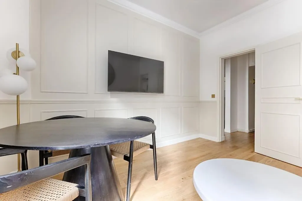 Mykeypers - Design & Cosy Flat 2Br Center Paris - Moulin Rouge Apartment