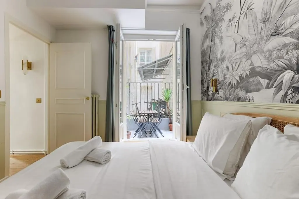 Mykeypers - Design & Cosy Flat 2Br Center Paris - Moulin Rouge Apartment